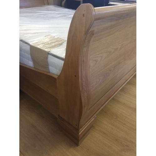 Ex-display***Solid oak kingsize sleigh bed frame*** with or without mattress!