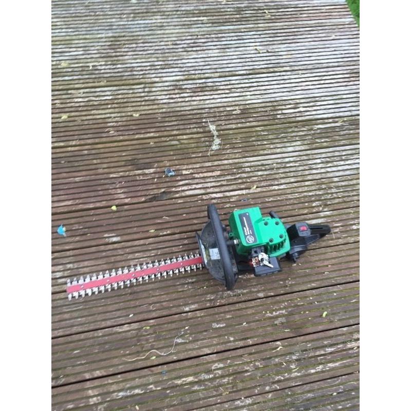 Hedge trimmer