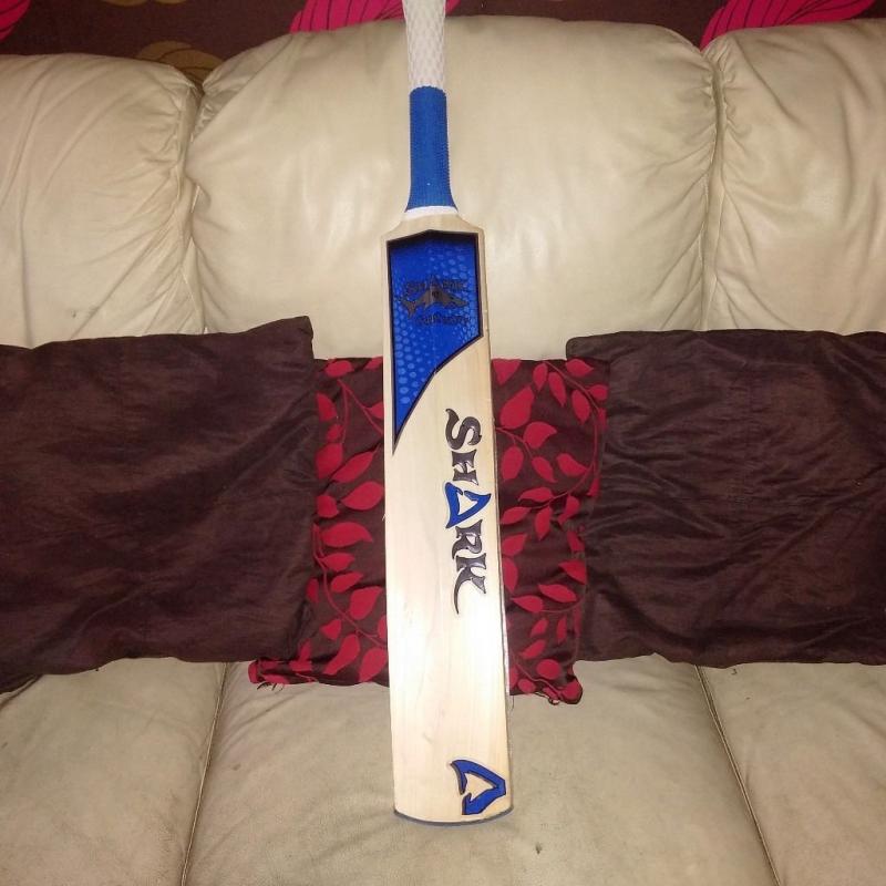 Shark B3 Cricket Bat Grade 1