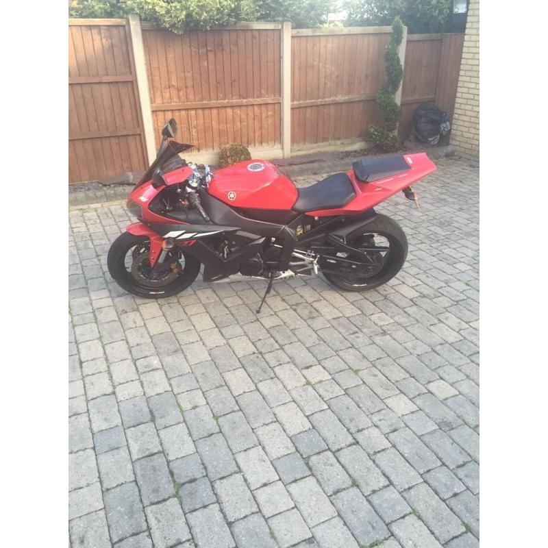 Yamaha YZF R1