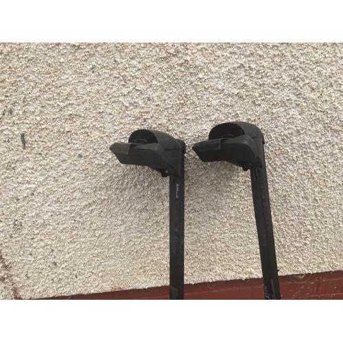 Roof bars