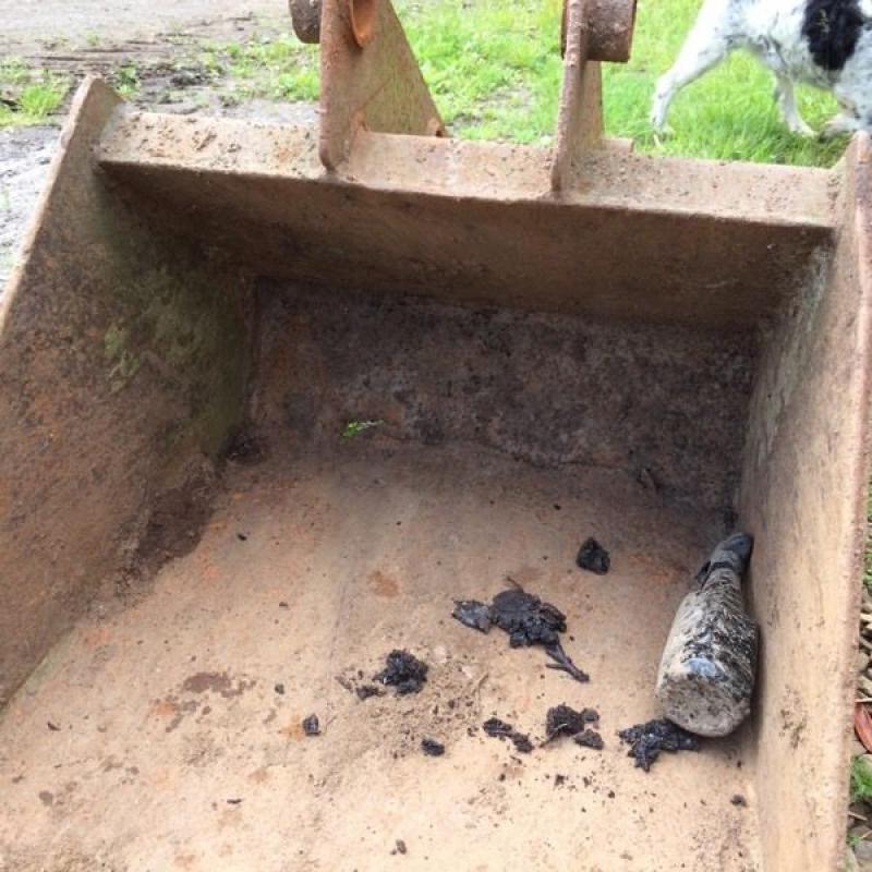 Jcb 3c digger bucket
