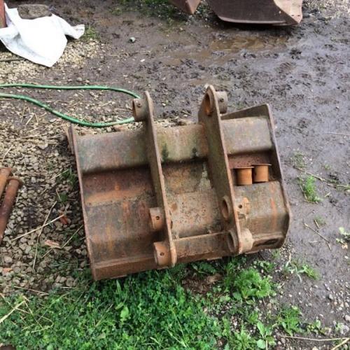 Jcb 3c digger bucket