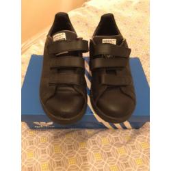 Nike trainers, 2 pair adidas Stan smith