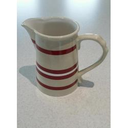 Jug and napkin holder