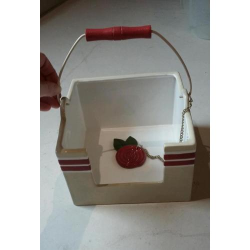 Jug and napkin holder