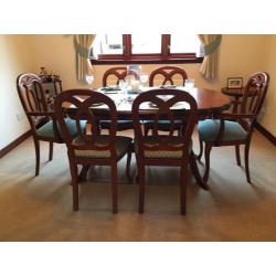 Dining table with matching coffee tables