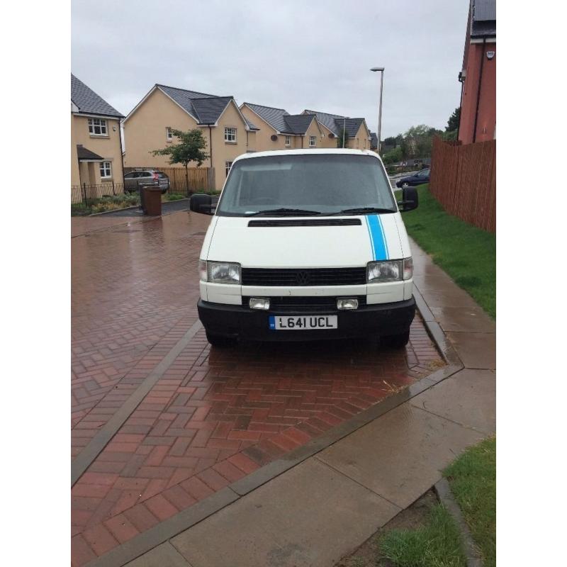 VW Transporter Caravelle