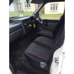 VW Transporter Caravelle