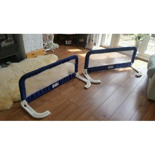 Excellant spotless condition extending bed guard