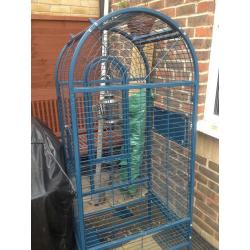 Large parrot cage