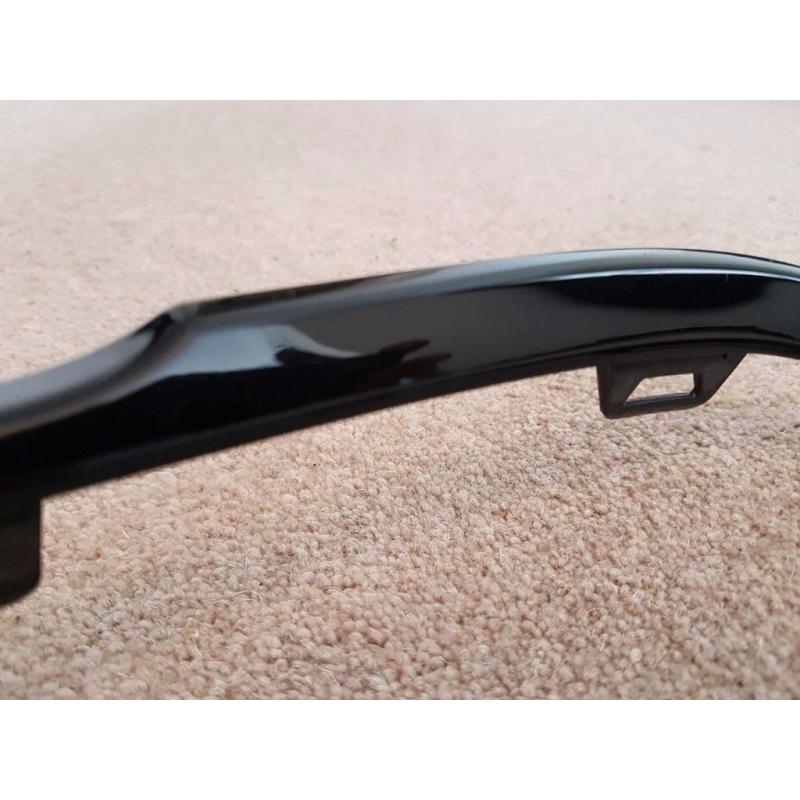 Ford Fiesta grille surround (2013 onwards)