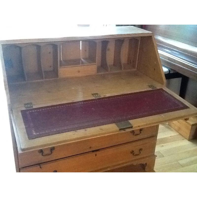 Pine writting desk. Needs TLC