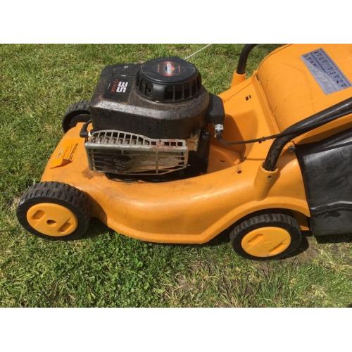 Briggs and Stratton lawnmower