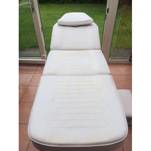 Beauty Massage Treatment Tattoo Bed