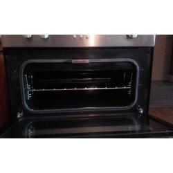 New oven for sale. Genuine reason