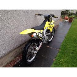Suzuki rmz 250 motocross