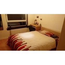 [Short Term] Double Room in City Centre available from 6th until 21st July