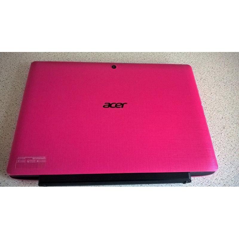 Acer Aspire Switch 10E Tablet/Netbook like new condition