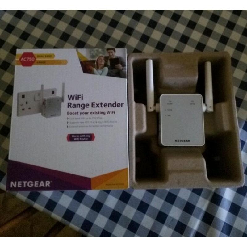 Netgear WiFi Range Extender EX3700