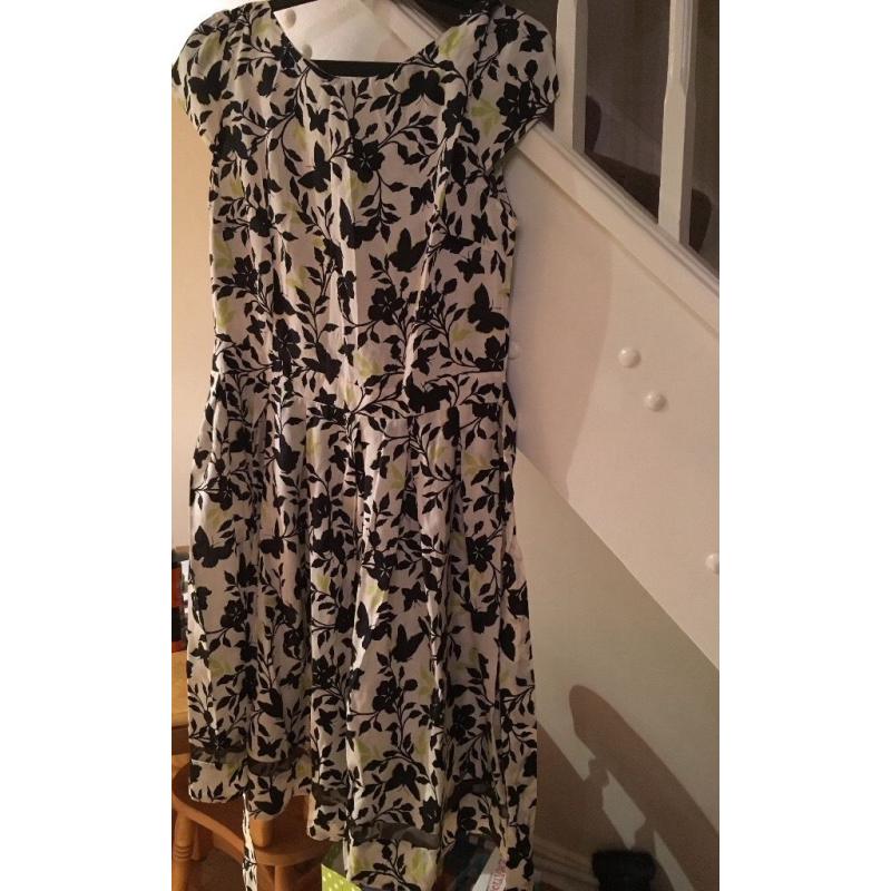 Size 14 Dorothy Perkins dress, never been worn label still attached.