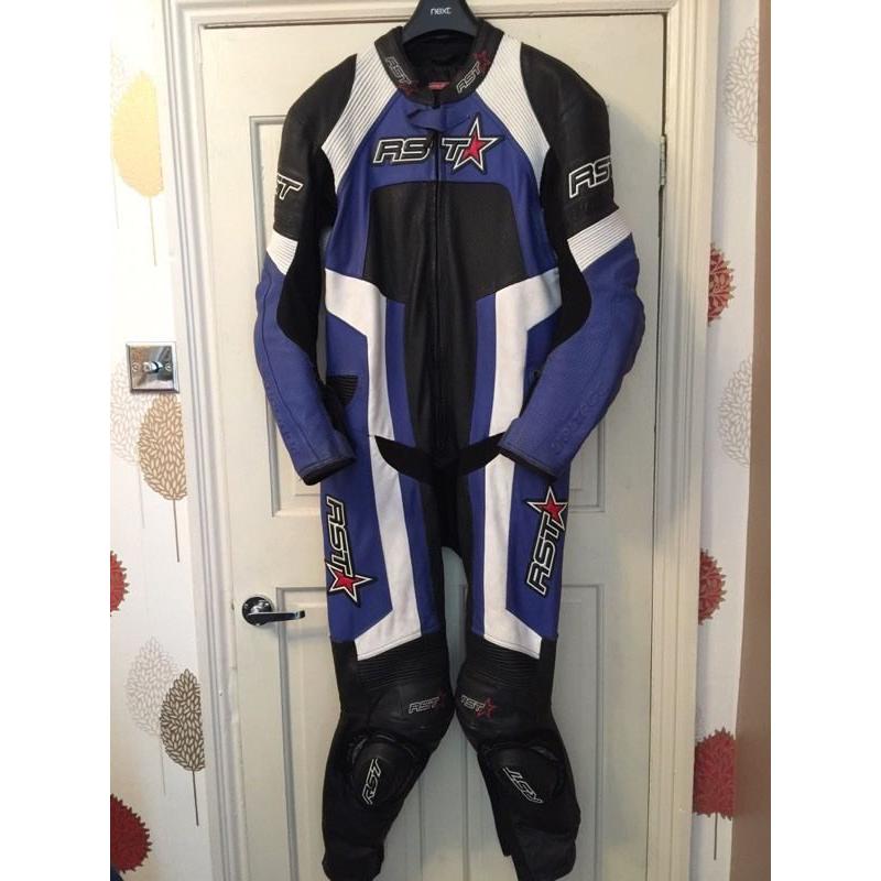 RST leathers
