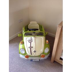 Kids electric beetle car (comes with remote control)
