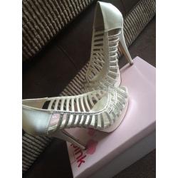 Ivory bridal shoes