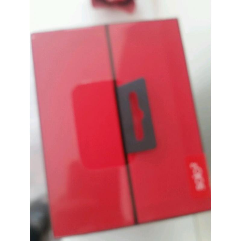 Beats solo 2 wired. brand new unopened see pic