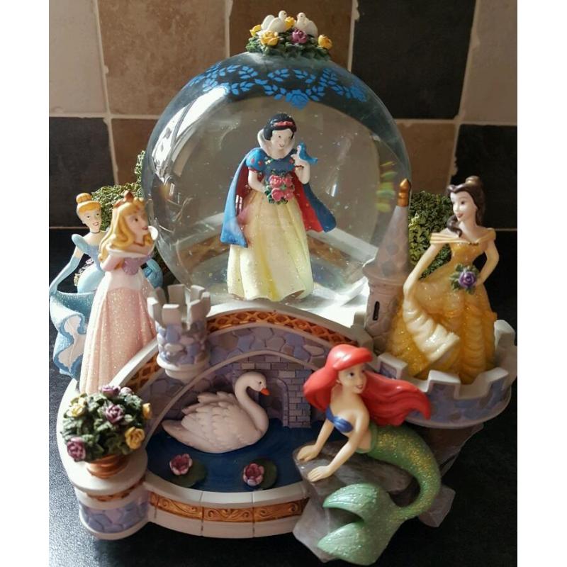 Disney princess musical snowglobe
