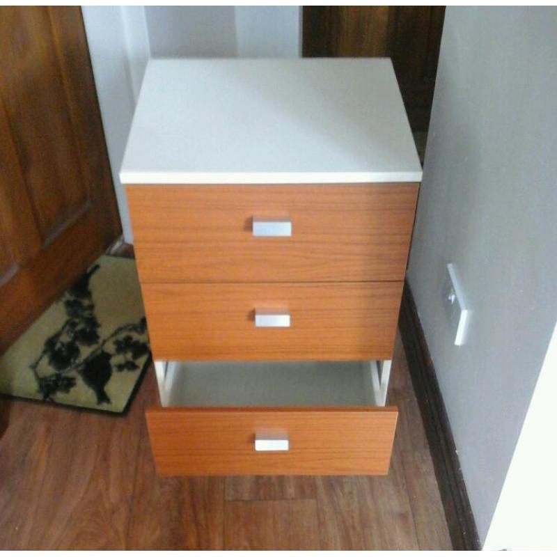 3 HIGH CHEST OF DRAWERS
