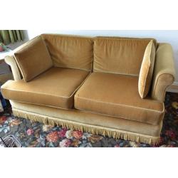 2 SEATER RETRO VINTAGE SOFA SETTEE - URGENT SALE MUST BE GONE BY FRIDAY