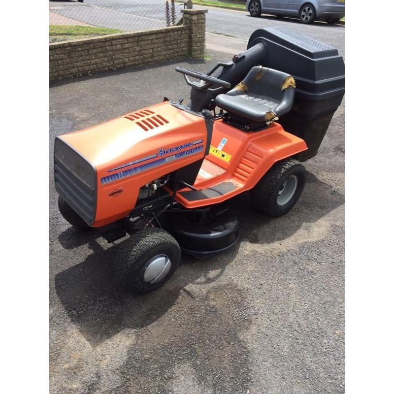 Husqvarna LR120 petrol ride on lawn mower