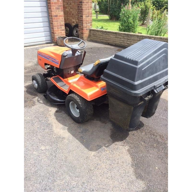 Husqvarna LR120 petrol ride on lawn mower