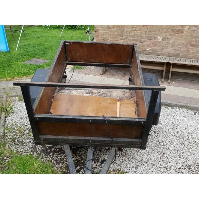 Car trailer