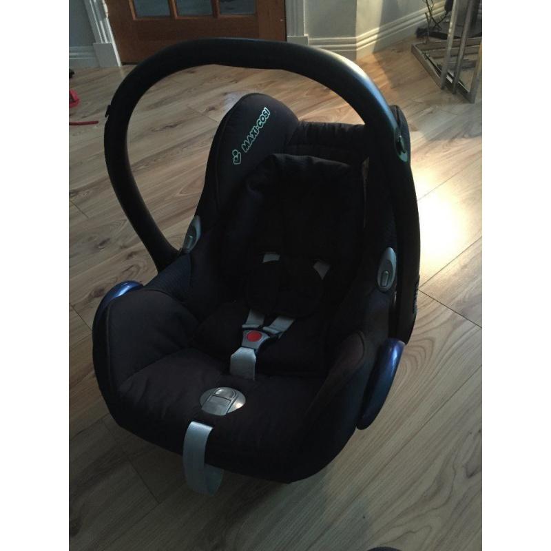 Maxi-Cosi CabrioFix baby Car Seat and Rain Cover