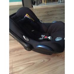 Maxi-Cosi CabrioFix baby Car Seat and Rain Cover