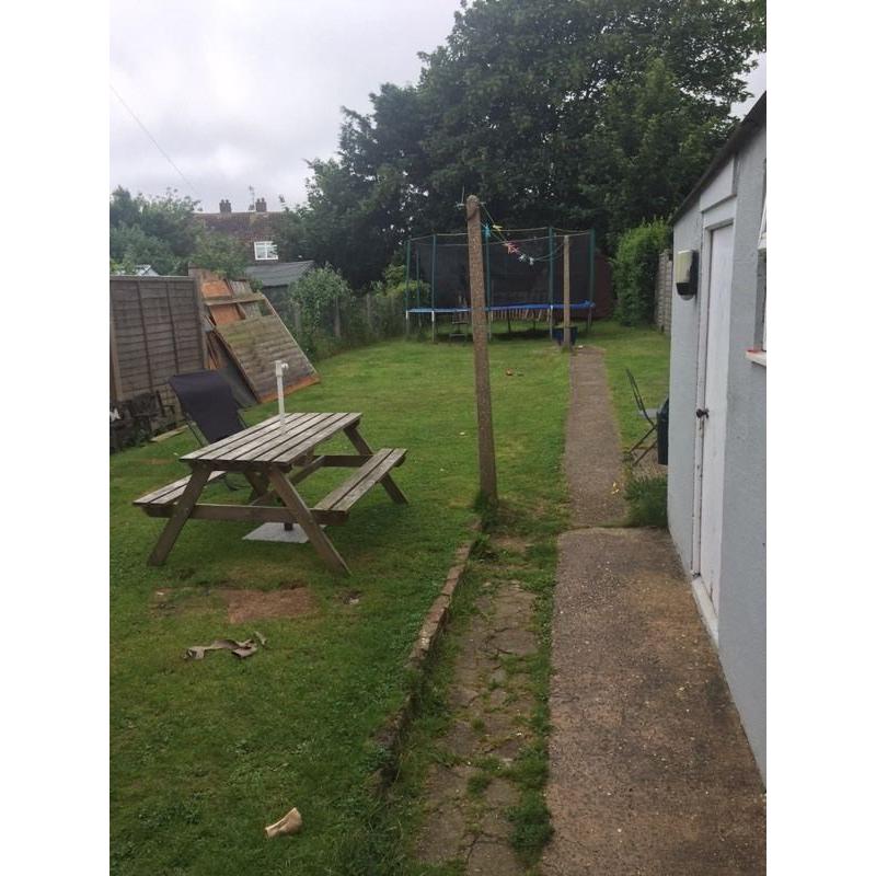 Council exchange 3 Bed semi wanting a 4 Bed house.
