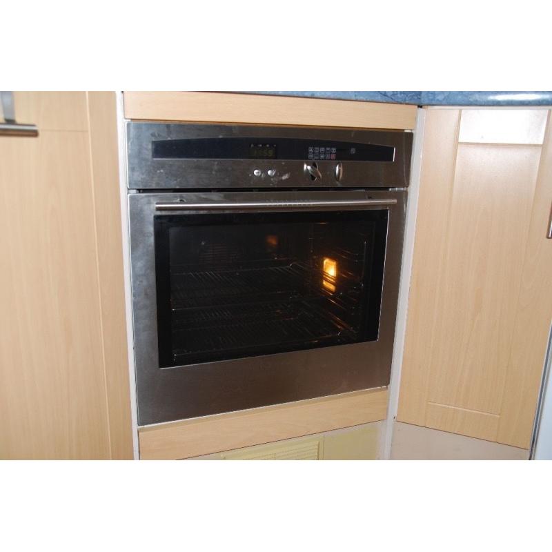 Neff B1641 buit in oven