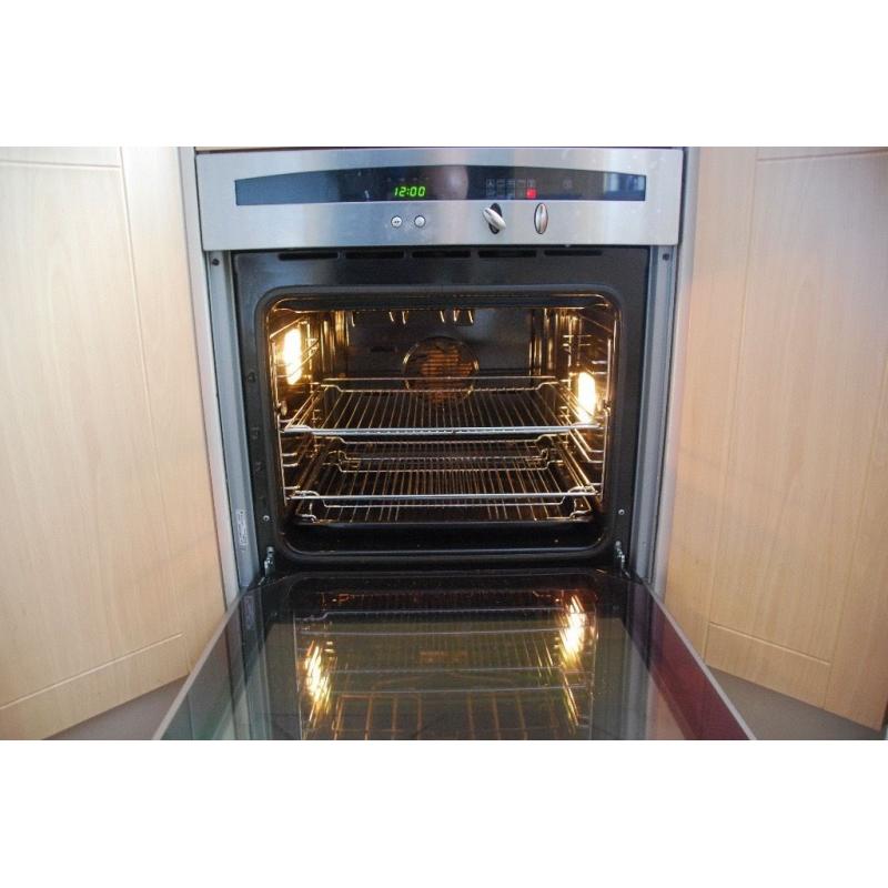 Neff B1641 buit in oven