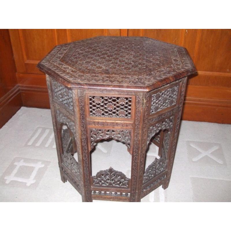 Campaign foldaway table