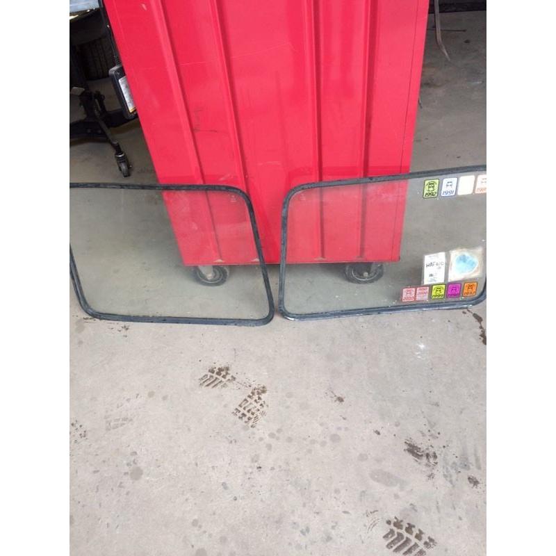 RARE GENUINE T1/T2 SPLIT FRONT SCREENS FOR CAMPER