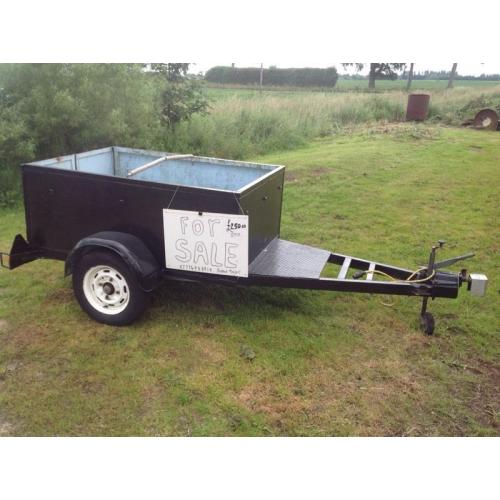 Heavy duty braked traler
