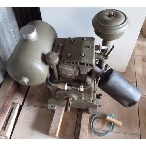 1938 Briggs and Stratton Model ZZ Engine