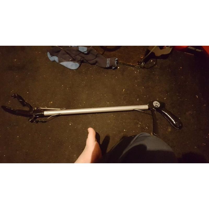 Snake grabber