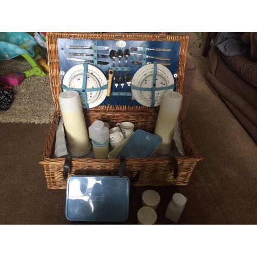 Vintage Brexton picnic set for 6 1960s