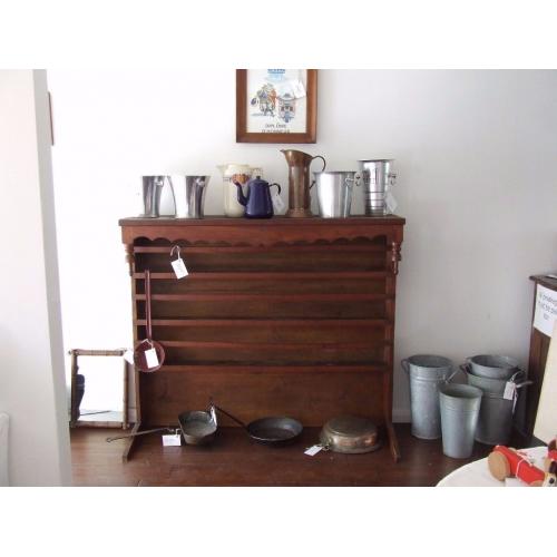 Antique & Vintage Pop Up Shop