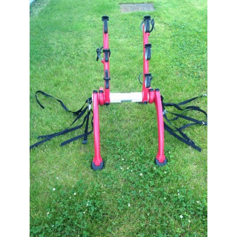 Saris Bones 3 bike rack.