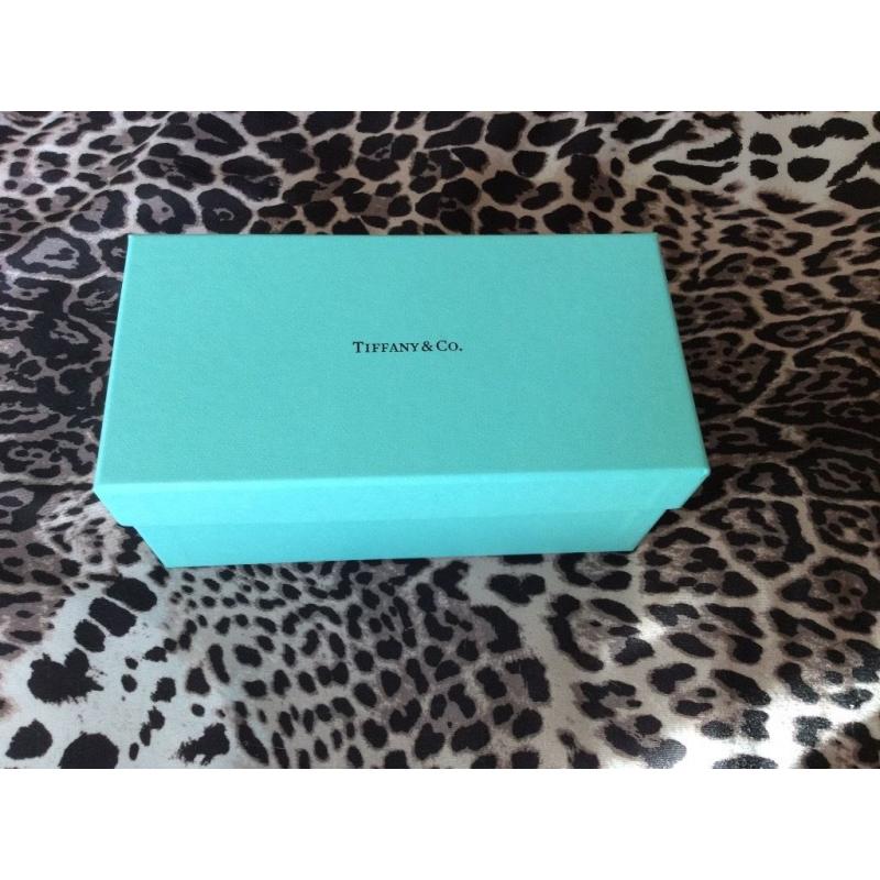 Auth Tiffany gift box for sunglasses