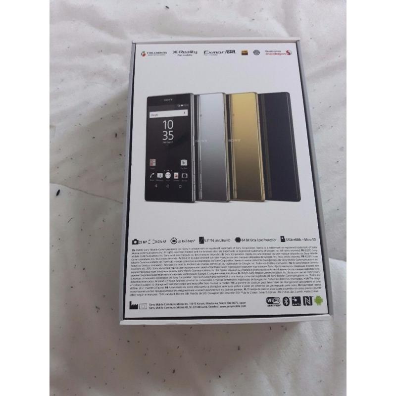 SONY XPERIA Z5 PREMIUM. Only 350 wheras retail is 579.99 excellent condition in black with silver